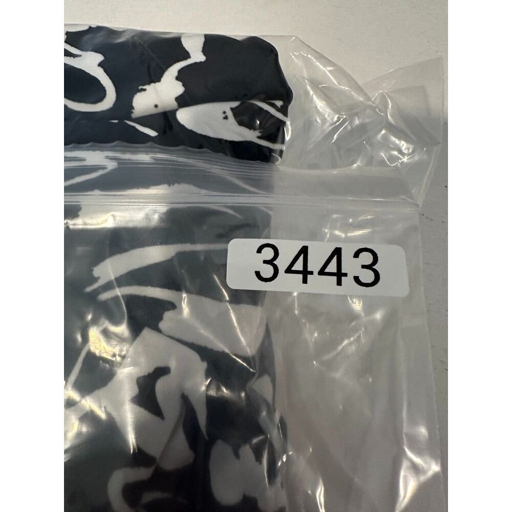 Hurley Womens Swimsuit Sz L Black/White Floral Tropical Hawaiian Beachy 1-Piece - Picture 11 of 11